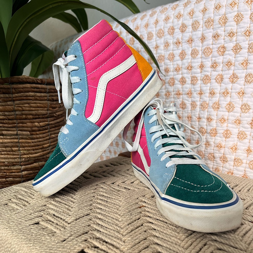 COLORFUL VANS HIGHTOPS SIZE:8